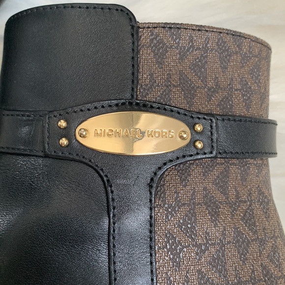 MICHAEL KORS black & brown booties size 6.5 - Picture 2 of 8